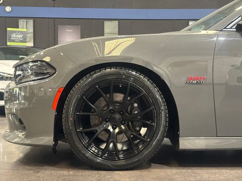 Used 2018 Dodge Charger R/T Scat Pack RWD image 9
