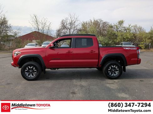 Certified 2021 Toyota Tacoma TRD Off-Road w/ TRD Premium Off Road Package AWD/4WD image 6