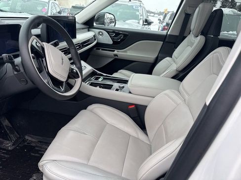 Used 2025 Lincoln Aviator Reserve w/ Equipment Group 201A AWD/4WD image 10