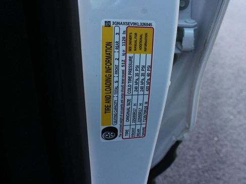 Used 2019 Chevrolet Equinox LS w/ LS Convenience Package image 26