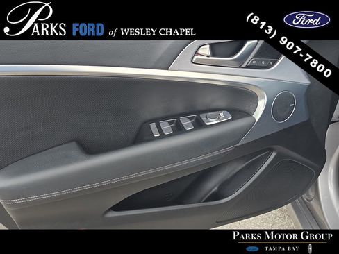 Used 2021 Genesis G70 2.0T w/ Elite Package RWD image 15