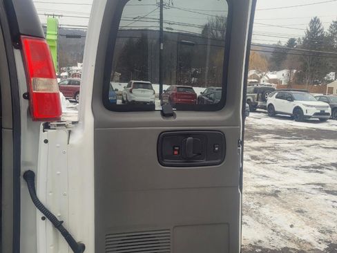 Used 2016 Chevrolet Express 3500 LT w/ LT Preferred Equipment Group image 35