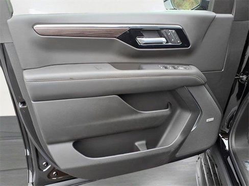 New 2025 Chevrolet Tahoe Premier image 10