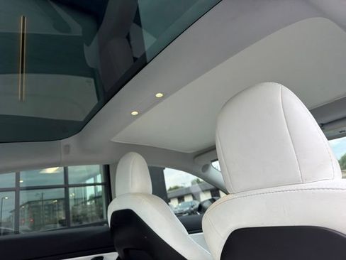 Used 2019 Tesla Model 3 Standard Range Plus RWD image 15