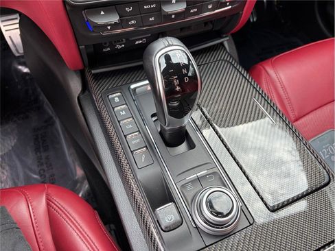 Used 2018 Maserati Quattroporte GTS GranSport image 38
