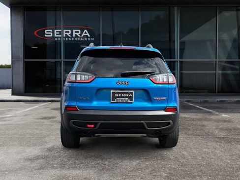 Used 2019 Jeep Cherokee Trailhawk w/ Cold Weather Group AWD/4WD image 4