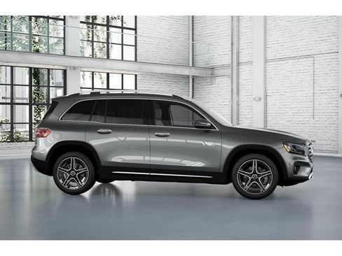 Used 2026 Mercedes-Benz GLB 250 4MATIC image 15