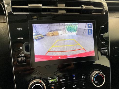 Used 2023 Hyundai Tucson SE AWD/4WD image 14