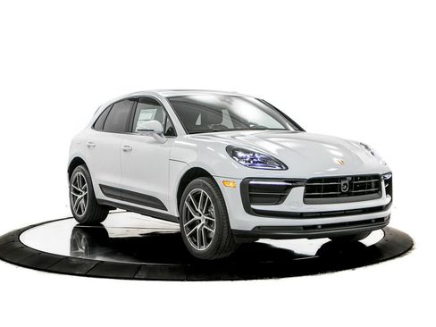 New 2026 Porsche Macan AWD/4WD image 9