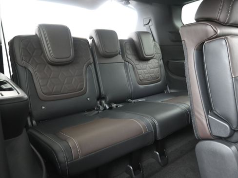 New 2026 Nissan Armada Platinum image 21