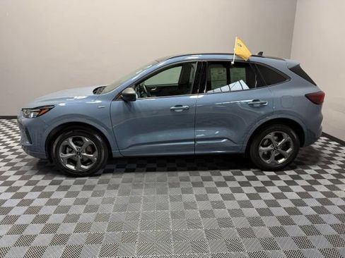 Used 2024 Ford Escape ST-Line w/ Tech Pack #1 AWD/4WD image 6
