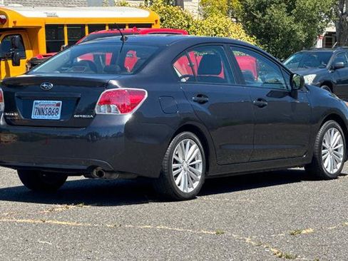 Used 2012 Subaru Impreza 2.0i Premium AWD/4WD image 3