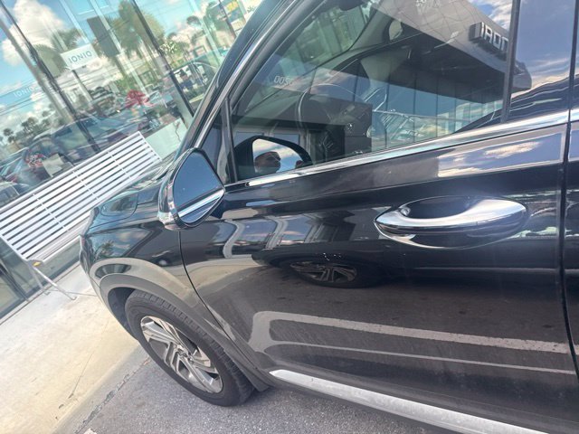 Used 2022 Hyundai Santa Fe SEL w/ Convenience + Premium Package FWD image 9