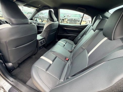 Used 2025 Toyota Camry SE FWD image 24