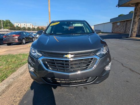 Used 2021 Chevrolet Equinox LT FWD image 2