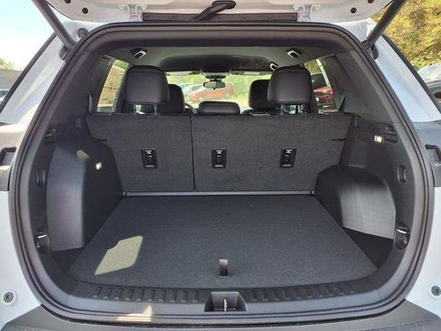 New 2026 Chevrolet Equinox RS w/ Convenience Package III FWD image 5