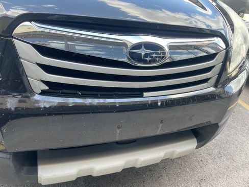 Used 2011 Subaru Outback 2.5i Limited AWD/4WD image 8