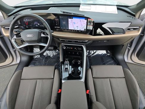 New 2025 Audi Q5 Premium Plus image 9