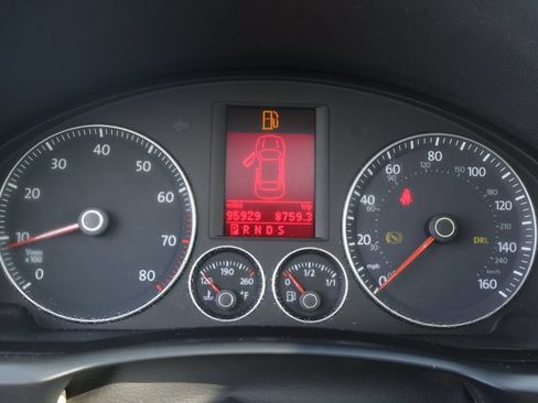 Used 2008 Volkswagen Eos 2.0T FWD image 27