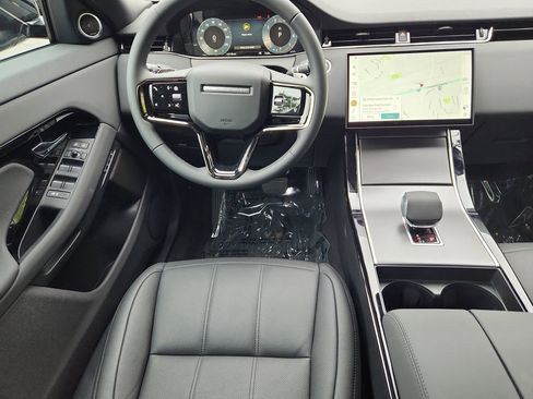 Used 2026 Land Rover Range Rover Evoque S AWD/4WD image 4