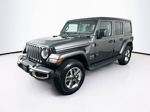 Used 2023 Jeep Wrangler Sahara image 3