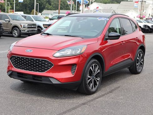 Used 2022 Ford Escape SE w/ SE Sport Appearance Package AWD/4WD image 16