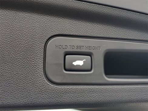 Certified 2025 Acura MDX A-Spec image 12