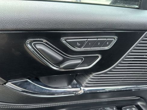 Used 2022 Lincoln Corsair Reserve w/ Elements Package image 12