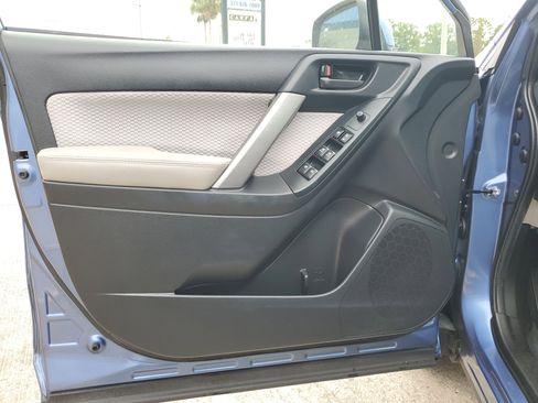 Used 2017 Subaru Forester 2.5i Premium AWD/4WD image 18