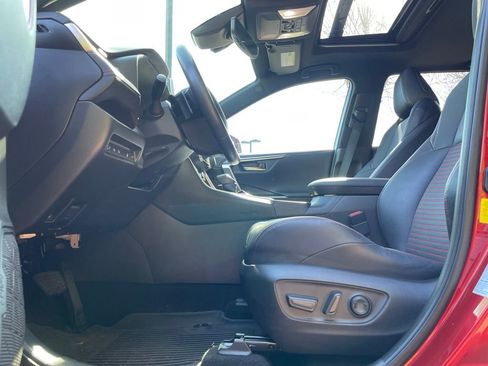 Used 2022 Toyota RAV4 XSE w/ Weather Package image 16