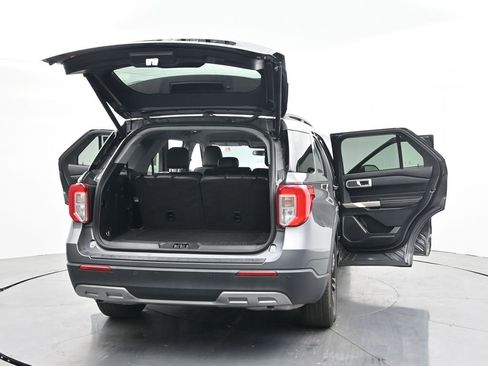 Used 2023 Ford Explorer XLT w/ Equipment Group 202A image 41