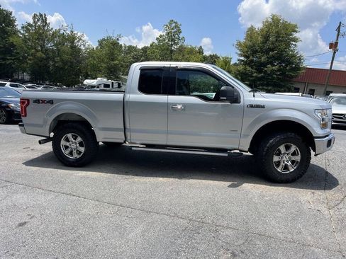 Used 2017 Ford F150 XLT w/ Equipment Group 302A Luxury AWD/4WD image 4