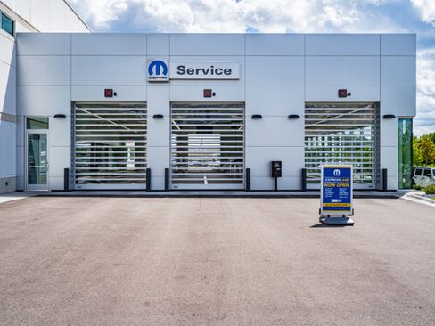 Used 2023 Jeep Wagoneer Series II AWD/4WD image 32