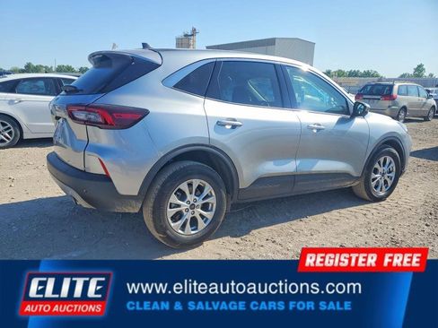 Used 2024 Ford Escape Active w/ Tech Pack #2 AWD/4WD image 5