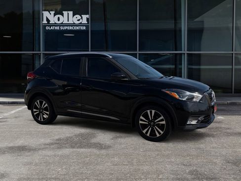 Used 2020 Nissan Kicks SR FWD image 10