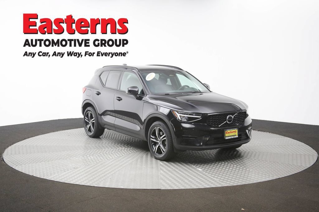 Used 2024 Volvo XC40 B5 Core AWD/4WD image 52
