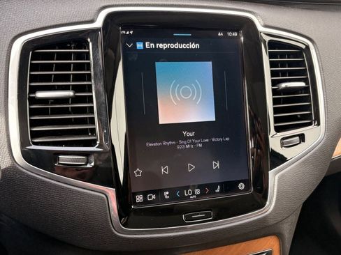 Certified 2024 Volvo XC90 B5 Plus w/ Protection Package Premier image 29