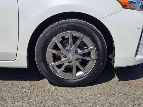 Used 2015 Toyota Prius V Two FWD image 9