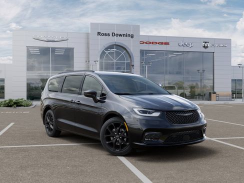 New 2026 Chrysler Pacifica Select w/ S Appearance Package FWD image 5