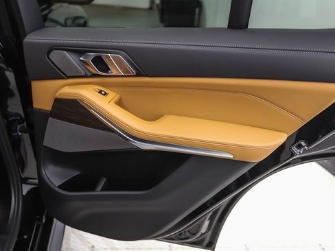 New 2026 BMW X5 xDrive40i w/ M Sport Package image 23