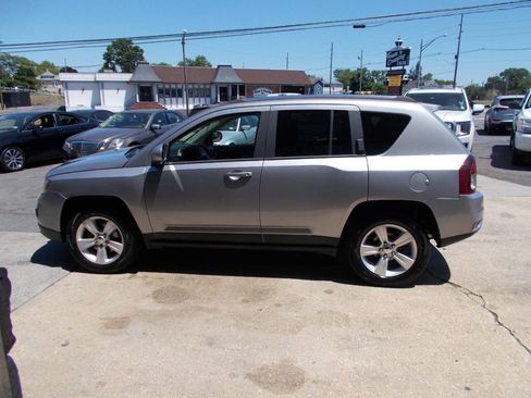 Used 2015 Jeep Compass High Altitude AWD/4WD image 6
