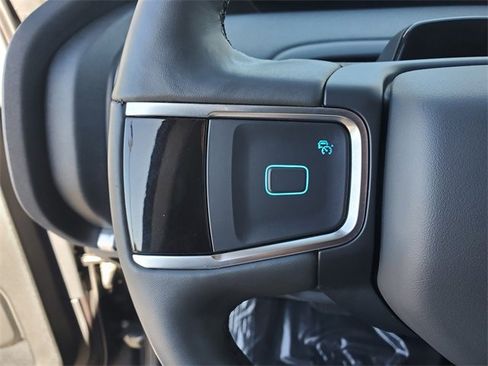 Certified 2025 Ford Expedition Active image 5