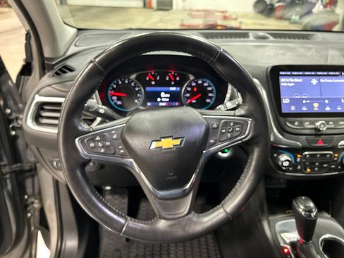 Used 2019 Chevrolet Equinox Premier FWD image 17