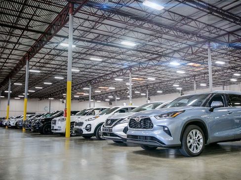 Used 2016 Mercedes-Benz G 550 SUV image 18