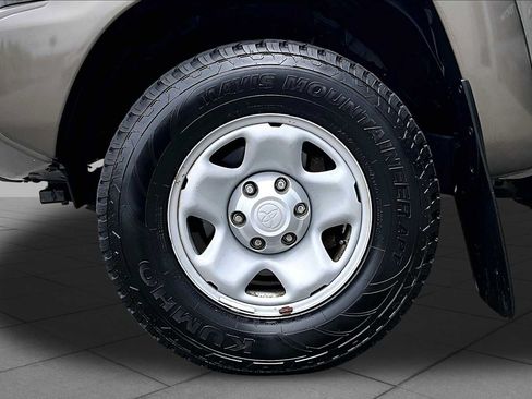 Used 2013 Toyota Tacoma 4x4 Double Cab w/ SR5 Pkg image 11