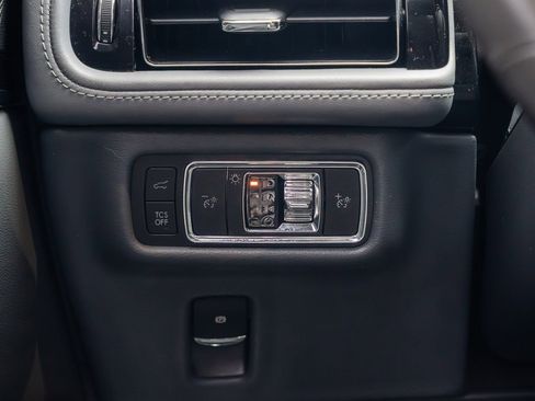 Used 2021 Lincoln Nautilus Reserve w/ Monochromatic Package image 25