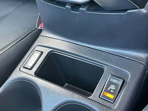 Certified 2019 Nissan Rogue SL w/ Premium Package image 25