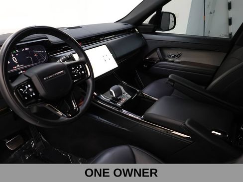 Used 2025 Land Rover Range Rover Sport Dynamic SE AWD/4WD image 10