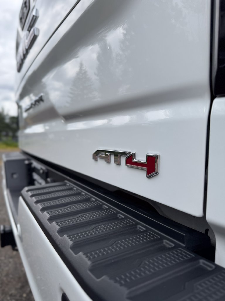 Used 2022 GMC Sierra 1500 AT4 w/ AT4 Premium Package AWD/4WD image 51