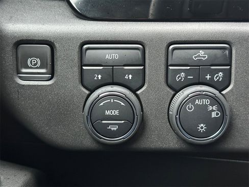 Used 2023 Chevrolet Silverado 1500 LT w/ Protection Package image 28